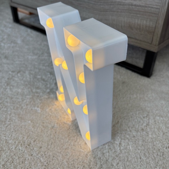 Light Up White Letter N Marquee Light - Picture 6 of 11